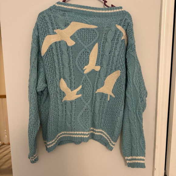 TAYLOR SWIFT OFFICIAL 1989 CARDIGAN NEVER WORN - Picture 2 of 2